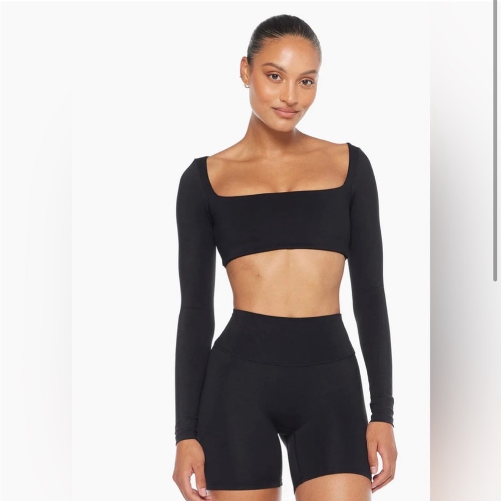 Crop Shop Boutique Freedom Scoop Long-Sleeve Crop (sold out online)